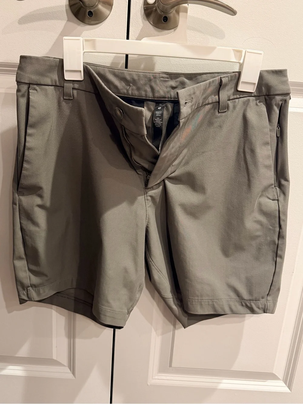 Lululemon Men's ABC 7” Shorts - Cypress Forest - Size 31